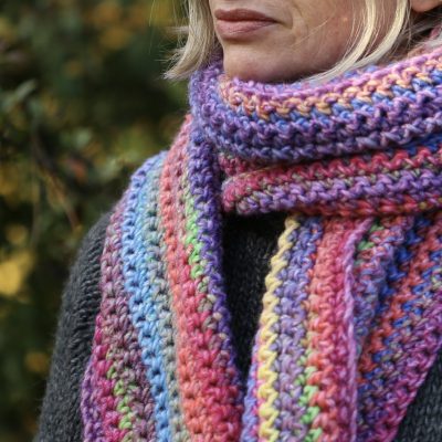 teczowy-szalik-z-fredzlami