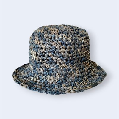 Kapelusz-z-rafii-chlodny-braz